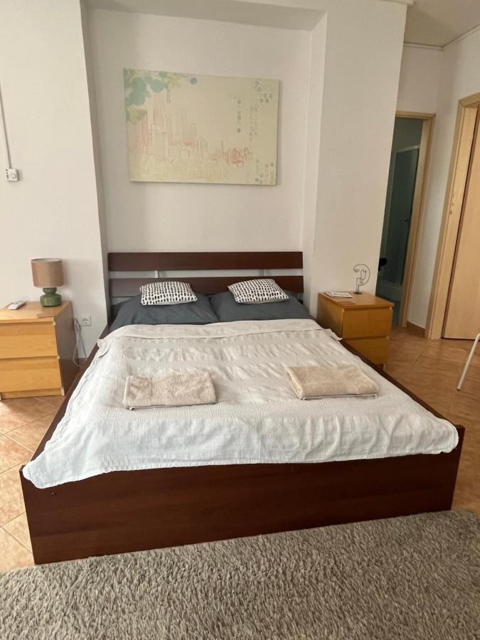 Wash House Apartman Győr Exteriör bild